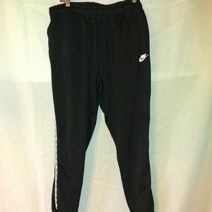 Men's Nike jogging pants...L